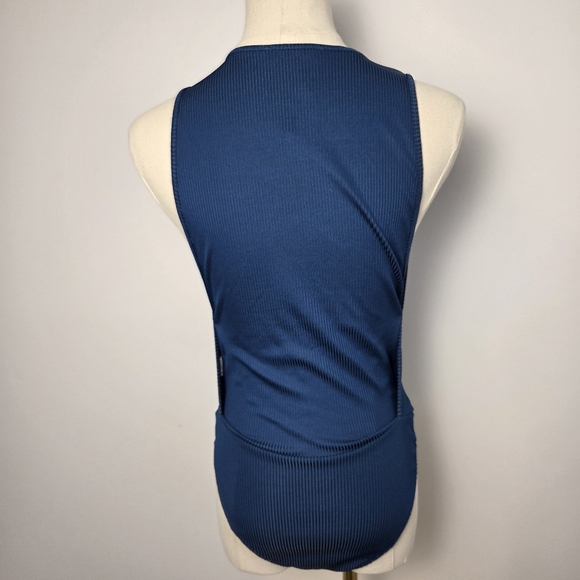 Zara Ribbed Sleeveless Bodysuit - Picture 7 of 13